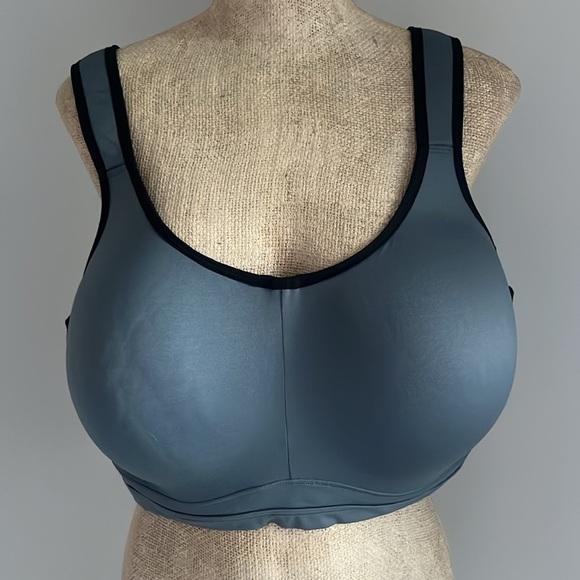 Livi Active Molded Underwire Sports Bra 46DD - Picture 1 of 3
